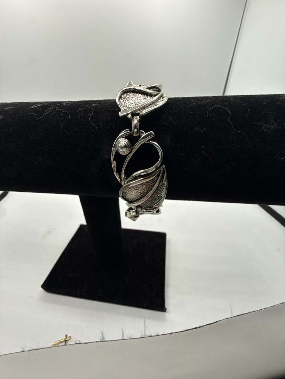 VINTAGE 70'S SARAH COVENTRY "windsong" Bracelet -